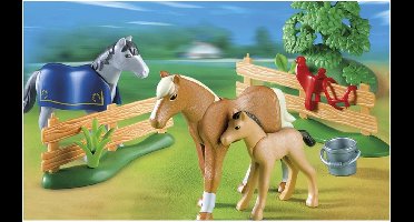 Playmobil Paardenfamilie
