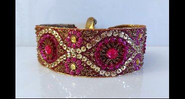 Sier halsband roze bloemen dun