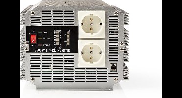 Nedis Omvormer Gemodificeerde Sinusgolf - Ingangsvoltage: 24 V DC - Apparaat stroomoutput: Type F (CEE 7/3) - 230 V AC 50 Hz - 2500 W - Piekvermogen: 5000 W - Screw Terminal - Zilver