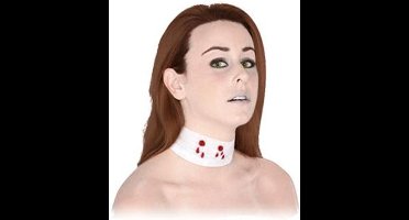 Nep wond in hals gebeten