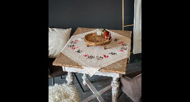 Vervaco - Tafelkleed kit - Kerst - Moderne kerstmotieven - PN-0186308 - Borduren - Borduurpakket - Borduurpakket volwassenen - Borduurpakket kind