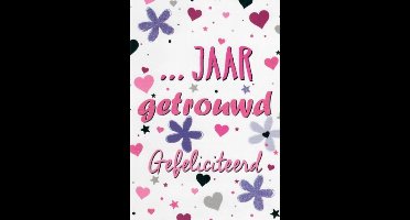 … jaar getrouwd! Gefeliciteerd! Een bijzondere kaart met mooie hartjes, sterren en andere tekeningen in allerlei kleuren. Een dubbele wenskaart inclusief envelop en in folie verpakt.
