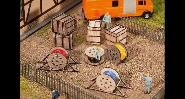 Faller 180617 H0 Transport Boxes And Leitungsrollen Assembly Kit