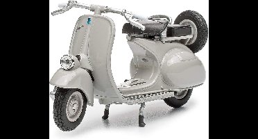Vespa 125CC - 1:18 - Welly