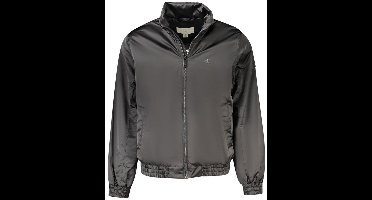 Long-Sleeved Water and Wind-Resistant Sustainable Jacket - Black