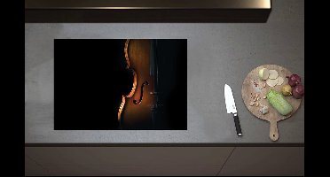 Inductieplaat Beschermer - Deel van Bruine Houten Viool tegen Zwarte Achtergrond - 70x52 cm - 2 mm Dik - Inductie Beschermer van Vinyl