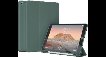 Accezz Tablet Hoes - Geschikt voor Apple iPad 9/8/7 10.2 inch (9e generatie 2021 / 8e generatie 2020 / 7e generatie 2019) - Smart Silicone Bookcase - Donkergroen