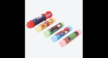 Spiderman Stoepkrijt - Buiten Spelen - Thema: Marvel Spidey - 5 Kleuren & Stoepkrijthouder voor Schone Handen - Buiten Speelgoed - Tuin Speelgoed - Creatief Speelgoed - Cadeau voor Jongens & Meisjes - Handvat + Stoepkrijt - Spiderman