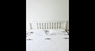 Geborduurd wit set (dekbedovertrek 200 x 200 cm + kussenslopen 50 x 70 cm) met waterlelies voor een tweepersoonsbed/Embroidered white set (Duvet cover 200 x 200 cm + Pillowcases 50 x 70 cm) with water lilies for double bed