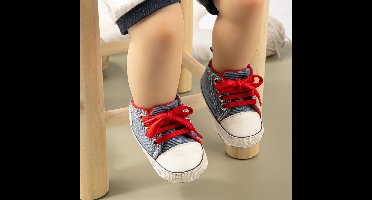 Donker denim, rood gympen met ‘baby ster’ logo | schoenen | baby jongens meisjes | antislip zachte zool | 0 tot 6 maanden | maat 18