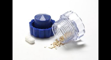 Compacte pillenverbrijzelaar met opbergvakje