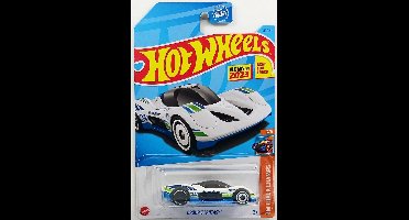HOT WHEELS GROUP C FANTASY WHITE 89/250 1:64 HW TRACK CHAMPS 3/5