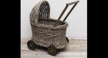 Poppenwagen - Rotan - Riet - Kraam cadeau - Baby cadeau