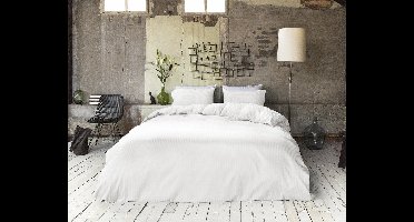 Hotel Linnen - Dekbedovertrekset - Extra Groot - 260x200/260 + 2 kussenslopen 60x70 - Creme