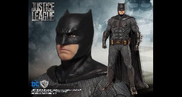 DC Comics: Justice League Movie - Batman Artfx+ PVC Statue