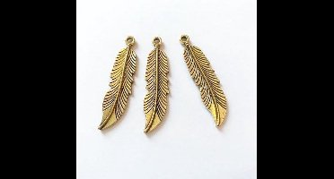 sieraden hanger - goudkleurige veertjes 3 stuks