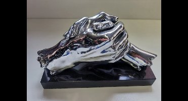 Beeld - Zilver - op voet van natuursteen - Man en vrouw hand in elkaar - 28x9x19cm. - Liefde