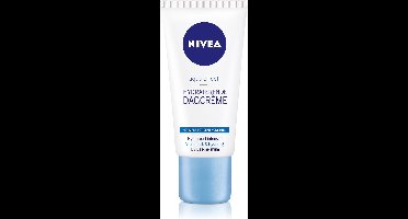 NIVEA Essentials Hydraterend SPF 15 - 50 ml - Dagcrème