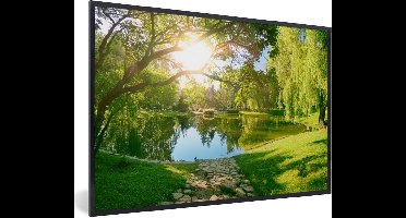 PosterMonkey - Poster - Fotolijst - Zon - Gras - Natuur - Park - Boom - Frame poster - 120x80 cm - Poster bomen - Poster kader - Foto lijst - Poster natuur