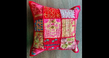 Kussens woonkamer - kussenhoes - 40 x 40 cm - kussensloop - sierkussens - cushion cover - katoensilk - Kussenhoesjes - 2 stuks - etnisch Indiaas - borduurwerk - embroidery