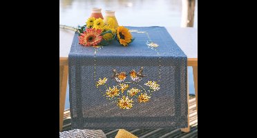 Vervaco - Loper kit Roodborstjes en gele bloemen - PN-0206941 - Borduren - Borduurpakket - Borduurpakket volwassenen - Borduurpakket kind