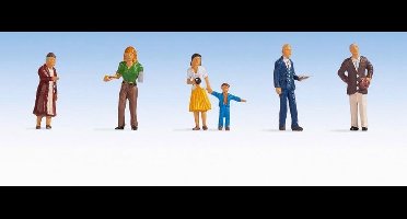 NOCH 0015481 H0 Passanten. figuren Geverfd, Staand