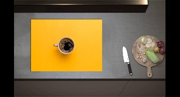 Inductieplaat Beschermer - Bovenaanzicht van Verse Kop Koffie op Okergele Ondergrond - 71x52 cm - 2 mm Dik - Inductie Beschermer - Bescherming Inductiekookplaat - Kookplaat Beschermer van Zwart Vinyl