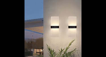 Solar wandlamp Polaris - Warm en helder wit - Set van 2 stuks - Solar tuinverlichting - Buitenlamp op zonne-energie