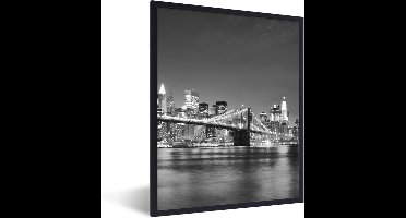 PosterMonkey - Poster - Fotolijst - Brooklyn - Brug - New York - Water - Zwart wit - Kader - Poster in lijst - 30x40 cm - Muurdecoratie - Kamer decoratie - Posters - Decoratie woonkamer