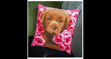 Kruissteekkussen kit Puppy tussen rozen