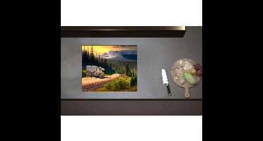 Inductieplaat Beschermer - Camper door de Bergen op Weg naar Bestemming - 59x50 cm - 2 mm Dik - Inductie Beschermer - Bescherming Inductiekookplaat - Kookplaat Beschermer van Zwart Vinyl