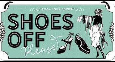 Nostalgic Art Metalen bord Hanging Shoes Off Please 10x20 cm