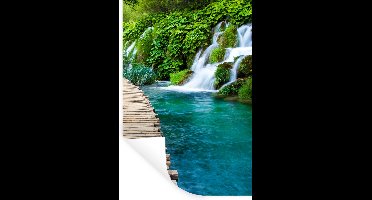 Muurstickers - Sticker Folie - Brug - Water - Planten - Waterval - Groen - 20x30 cm - Plakfolie - Muurstickers Kinderkamer - Zelfklevend Behang - Zelfklevend behangpapier - Stickerfolie