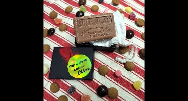 sinterklaas cadeautje chocolade zeep met bamboe zeepzakje - sinterklaas - cadeautje - sinterklaas gift - Uniek cadeautje - vegan - dierproefvrij - natuurlijk - sinterklaas chocolade