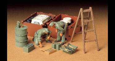 Tamiya Modelbouwpakket Diorama - 35180 Diorama-Set German Engine Maint.Cr. with 2 Figures Plastic - 1:35 - Modelbouw