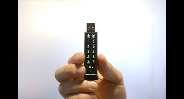 iStorage datAshur - USB-stick - 32 GB - Cijfercode - Zwart