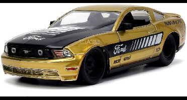 Ford Mustang GT 2010 Gold Jada