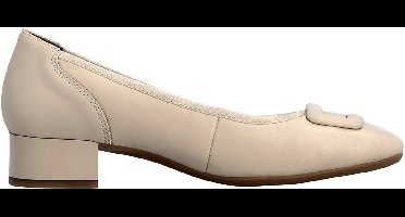Ballerina met leren hak