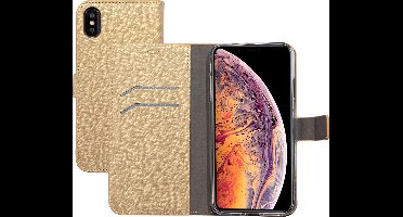 Mobiparts hoesje geschikt voor Apple iPhone XS Max - Saffiano Wallet/Portemonnee hoesje - Magneet Sluiting - 3 Opbergvakken - Goud