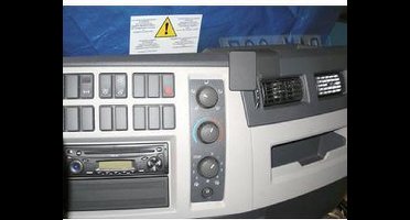 Brodit ProClip houder geschikt voor Volvo FE Serie /FL serie 2007 - Angled mount