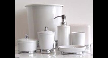 InterDesign badkamerset - afvalemmer en tissuebox - 2 stuks - crèmekleur met chroomaccenten