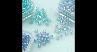 Acrylic beads trio, diamond shape, 4mm, 3/box