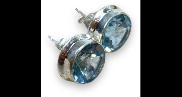 Topaas blauw oorstekers rond zilver facet groot