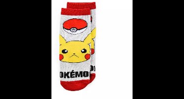 Pokémon Pikachu Anti-Slip Sokken – Grijs met Pokéball – Kinder Sokken met Rode Grip – Maat 27/30