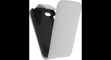 Xccess Leather Flip Case BlackBerry Q10 White