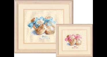 borduurpakket 45.698 babyschoentjes, geboorte (incl. blauw/rose garen)