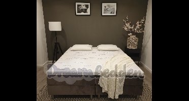 Boxspring 200x210 Alicante Incl. meegestoffeerde pocketvering matrassen en Bamboo Exclusive Koudschuim Topper. (zonder Hoofdbord)