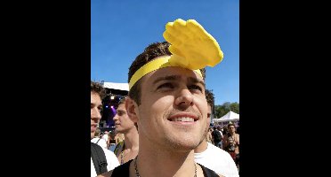 Grappige handzonneklep - Een eigenzinnige en unieke zonnehoed/hoofdband