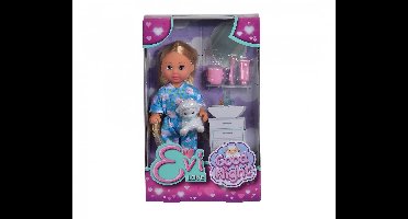 SIMBA Doll Evi gaat slapen in pyjama met een schaap