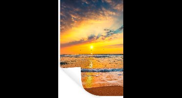 Muurstickers - Sticker Folie - Zonsondergang - Strand - Zee - Wolken - Oranje - 20x30 cm - Plakfolie - Muurstickers Kinderkamer - Zelfklevend Behang - Zelfklevend behangpapier - Stickerfolie